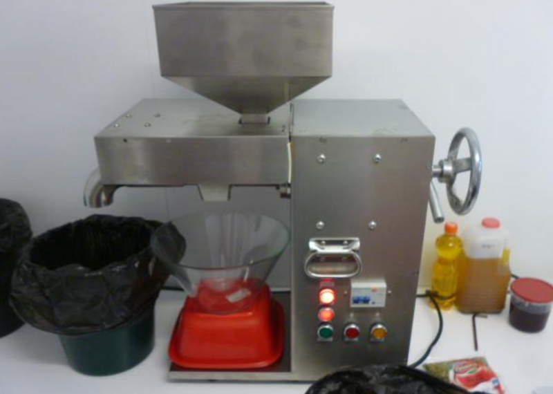 Extractor universal - Presa ulei cu presare la rece - produs nou